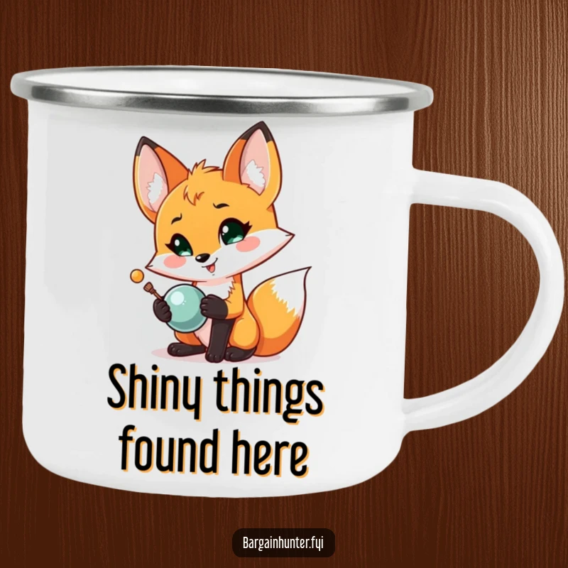 Funny Fox Treasure Camping Mug: A proud fox proudly holds a shiny object, perfect for outdoor adventurers.